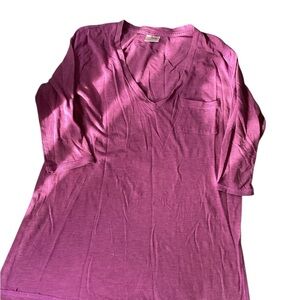 Women's Pink V-Neck Top 3/4ths sleeves size (xs)